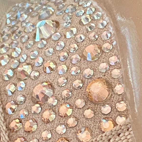 Steve Madden - MAXIMA monochromatic color with bling bling #blush #stevemadden - Picture 10 of 15